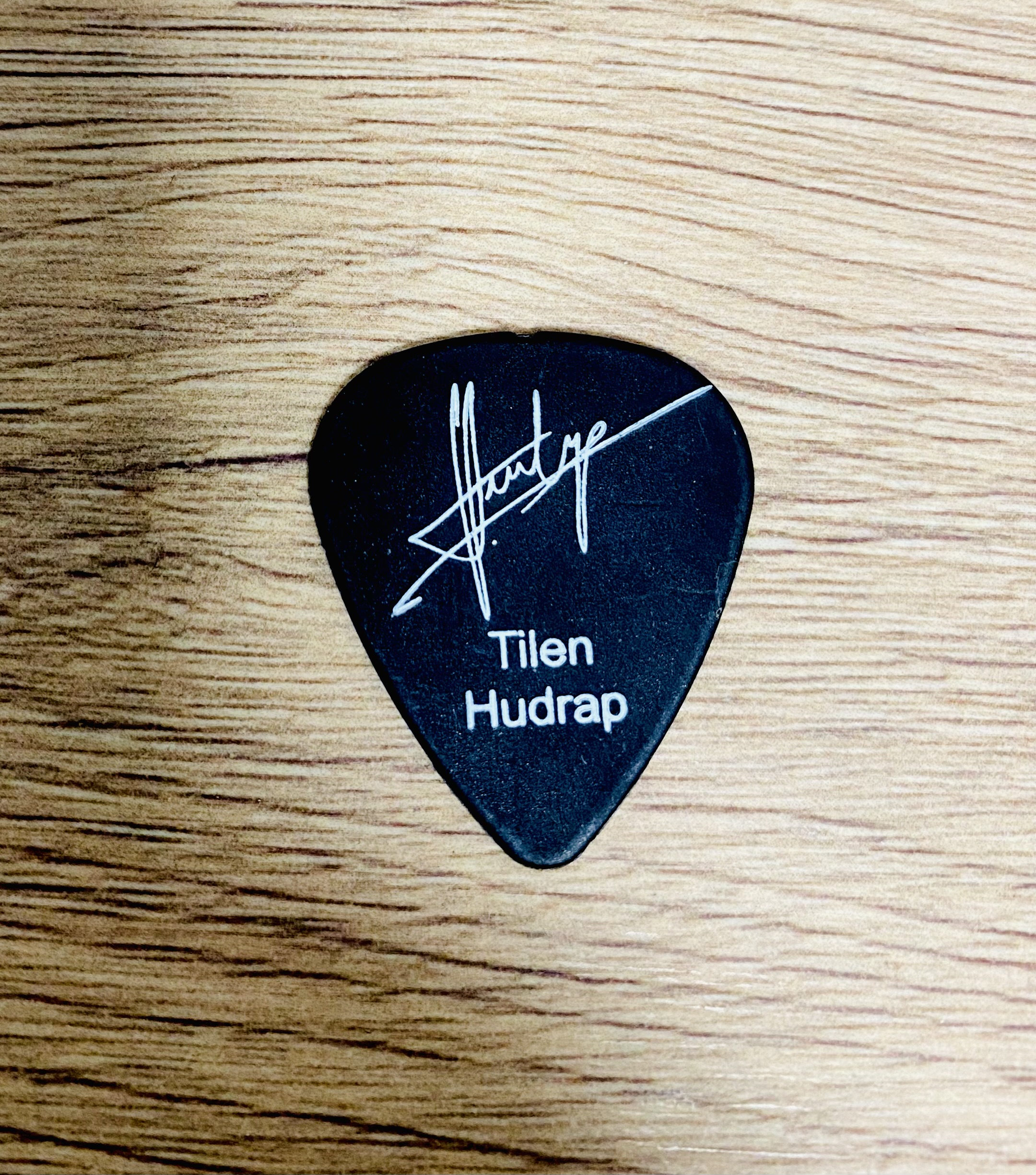 Custom Plectrum with name and signature